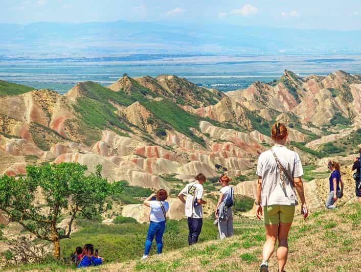 Billet Tbilissi : véritable aventure – Gareja et désert arc-en-ciel en 4x4 + randonnée