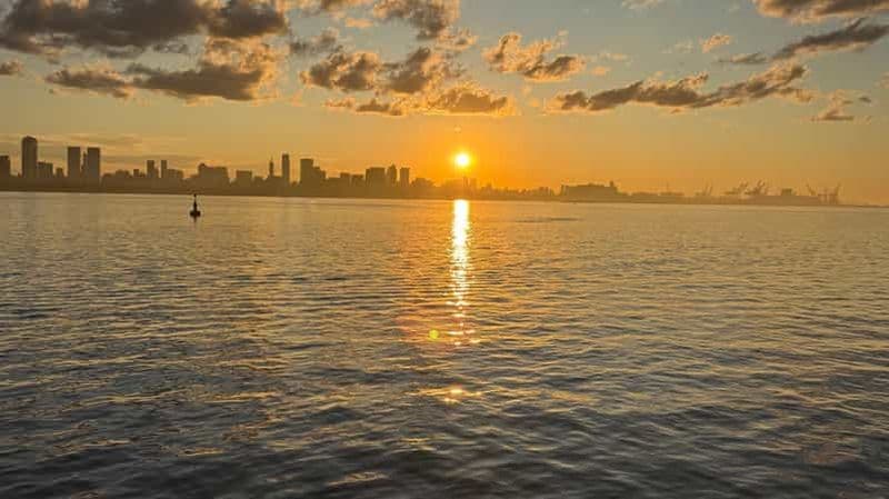 Billet Buenos Aires : Croisière au coucher du soleil à Puerto Madero avec Open Bar