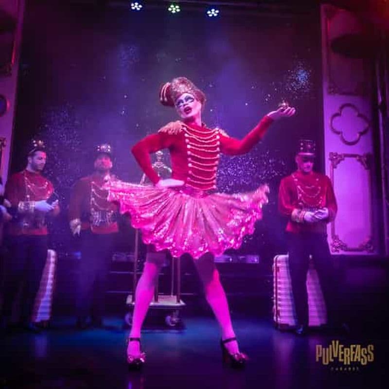 Billet Hambourg : Pulverfass Cabaret Weihnachtsshow