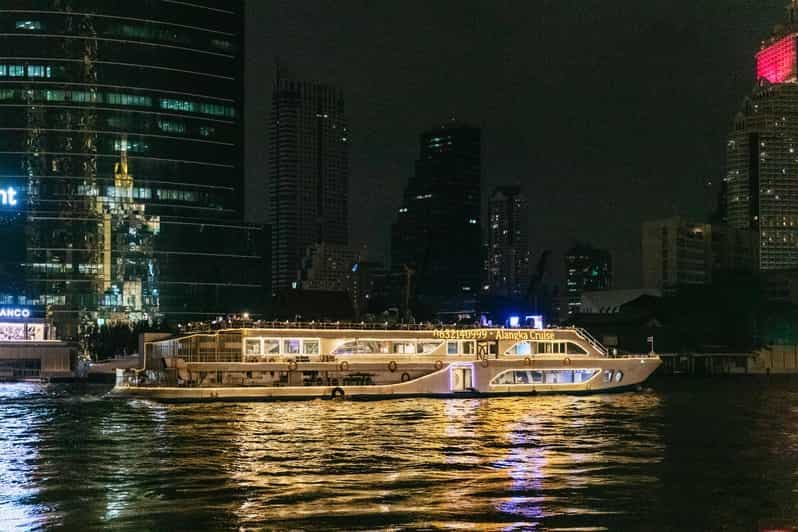 Bangkok : dîner-croisière Alangka avec buffet de luxe et musique en direct