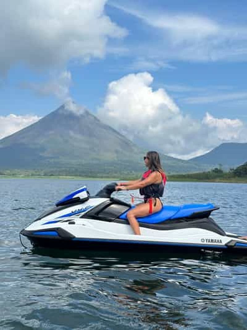Depuis El Castillo : Location de jet ski au lac Arenal