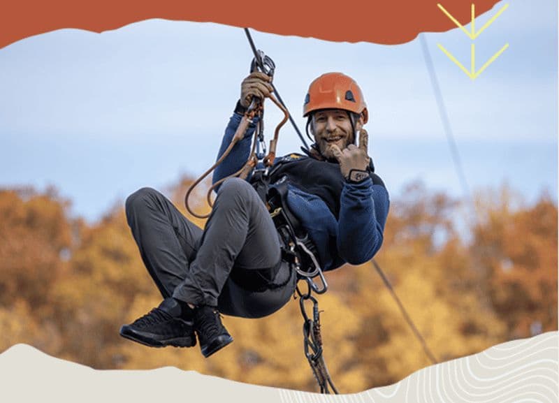 Billet Depuis Montréal : parcours dans les arbres, tyroliennes + plage ou cascade.