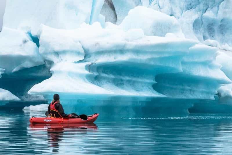 Excursion en kayak dans la lagune glaciaire de Jökulsárlón