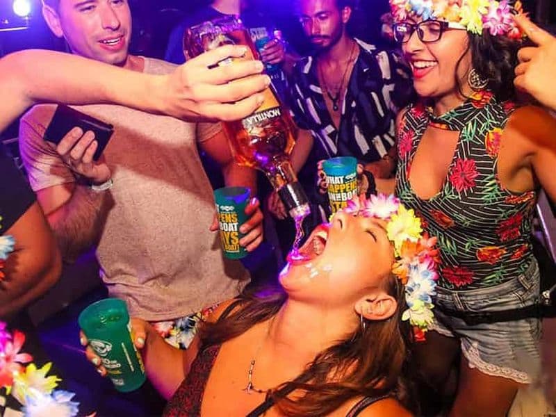 Rio de Janeiro : Soirée en bateau avec DJ et danse