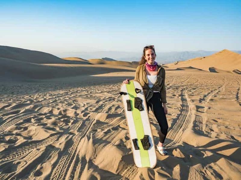 Ica : Tour de planche à voile et coucher de soleil à Huacachina avec dîner