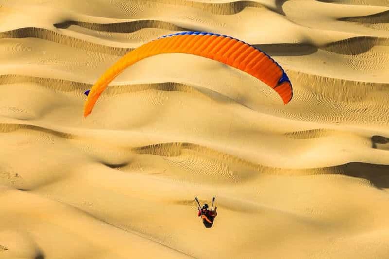 Billet Dubai: Paragliding Over the Arabian Desert