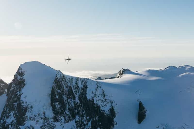 Au départ de Queenstown : Vol panoramique et randonnée guidée au glacier Josef