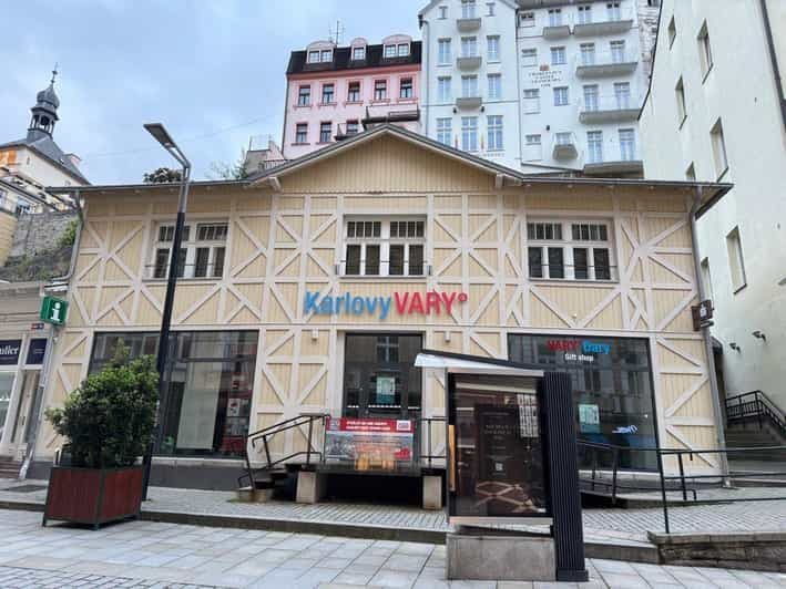 Billet Karlovy Vary : Expérience cinématographique touristique