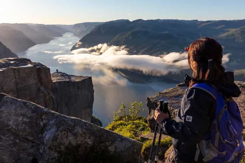 Stavanger : croisière sur le Lysefjorden et randonnée au Preikestolen