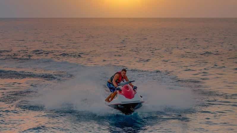Muscat : Location de Jet-Ski à Muscat pour 30 minutes.