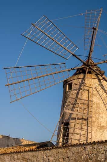 Massage relaxant et gommage au sel de Trapani au coucher du soleil dans les salines