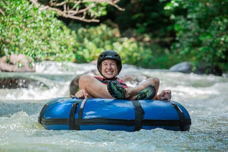 Rincón de la Vieja : Visite privée de la cascade de La Leona et du tubing