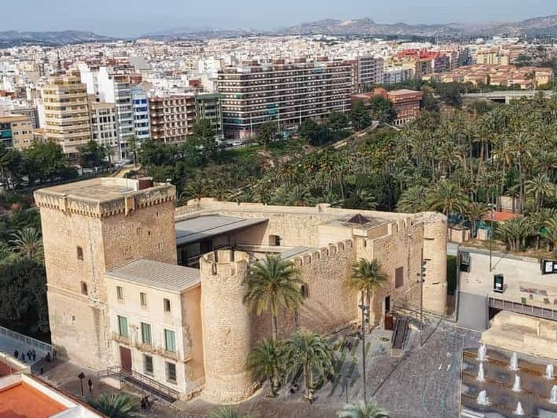 Elche : visite à pied du centre historique et du jardin botanique Huerto de Cura