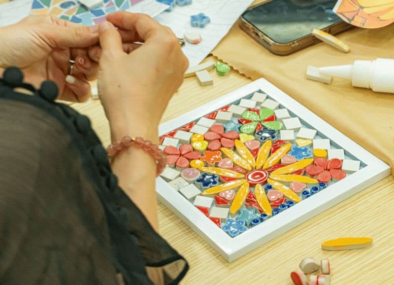 Nha Trang : Atelier d'art mosaïque avec un artiste local