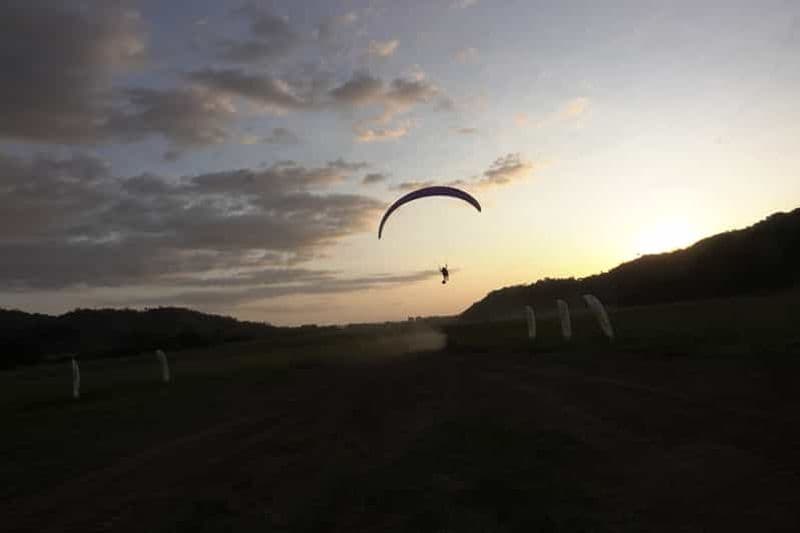 Billet Jaco ; Vol parapente au coucher du soleil magique.