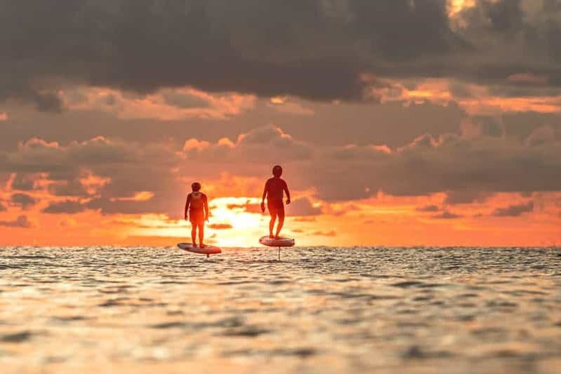 Kota Kinabalu : Aventure E-Foil Premier au-dessus du bleu