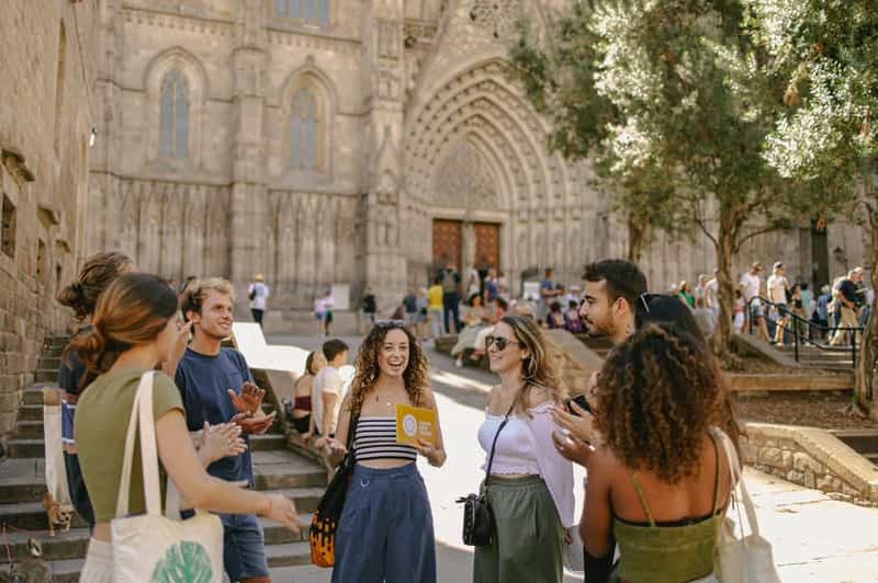 Barcelone : visite guidée à pied de la ville avec un guide de la région