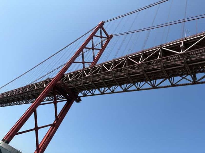 Lisbonne à la voile sur le Tage