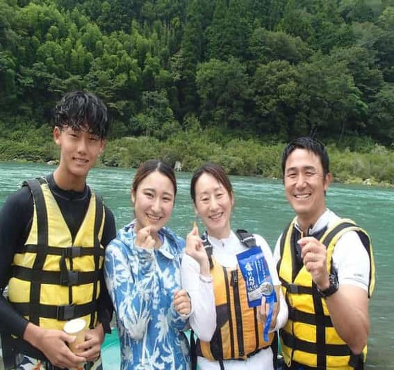 Kochi : excursion de rafting sur la rivière Shimanto avec transferts