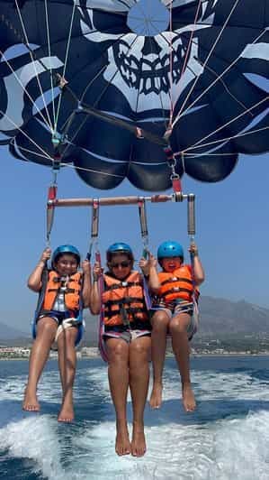Marbella : Vol en parachute ascensionnel depuis Puerto Banus