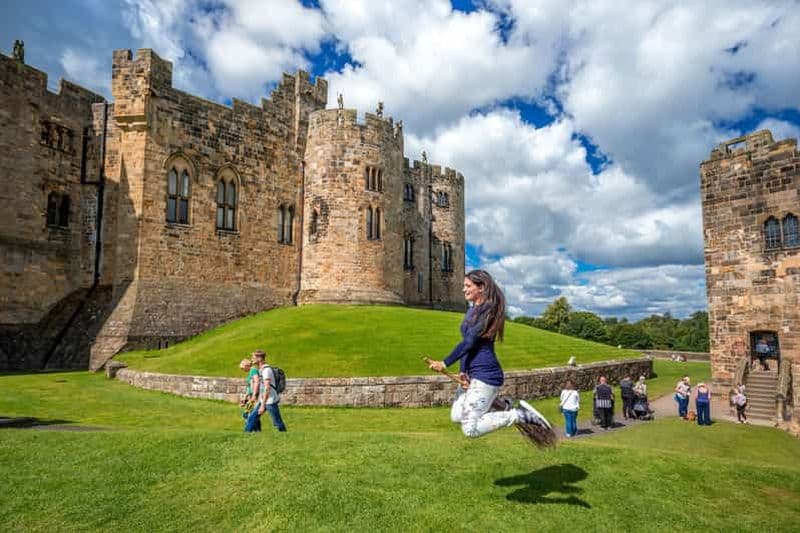 Billet Au départ d'Édimbourg : excursion à Bamburgh et au château d'Alnwick