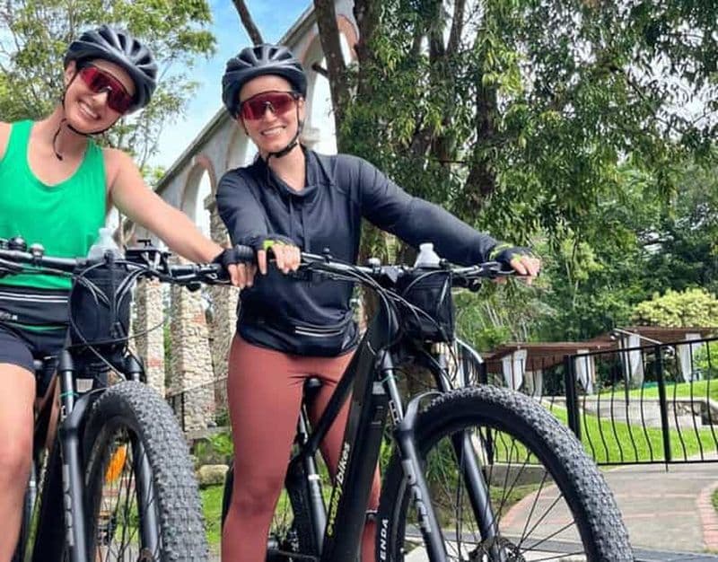 Billet Riga : location de vélos électriques avec casque et antivol