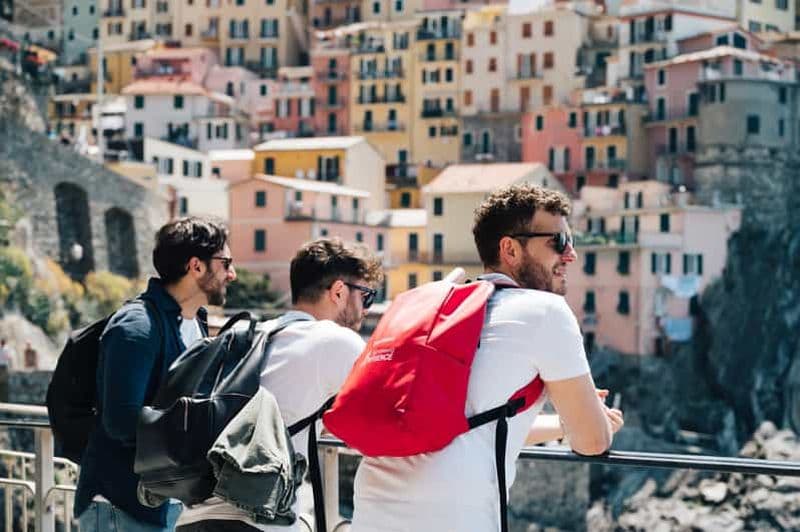 Billet Florence : Excursion d'une journée dans les Cinque Terre avec possibilité de manger dans la rue