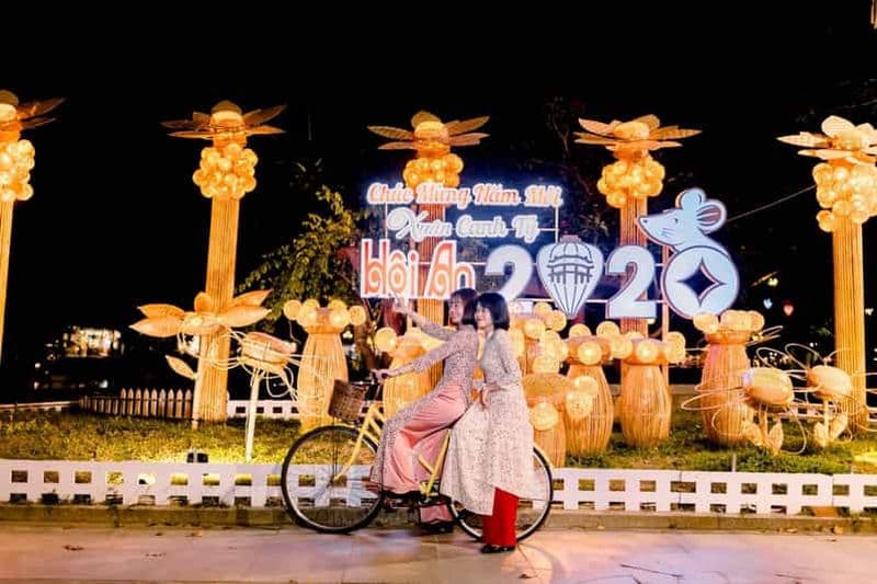 Hoi An : sortie en bateau lanterne sur la Hoai avec réduction au spa