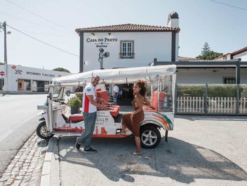 Visite de Sintra : Palais et paysages de rêve en tuk tuk