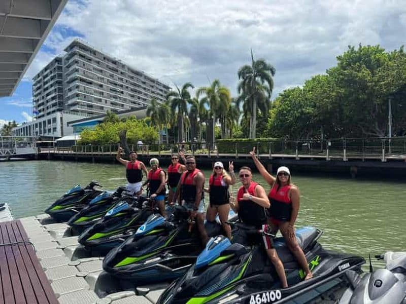 Cairns : visite guidée en jet ski de 30 ou 60 minutes