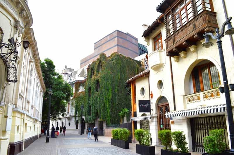 Transfert aéroport et visite d'une demi-journée de Santiago du Chili