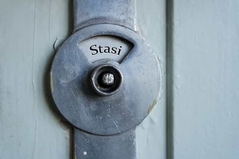 Berlin : Visite guidée privée du musée de la Stasi avec billet d'entrée