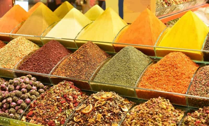 Istanbul: Christmas Shopping Tour with Hotel Pickup