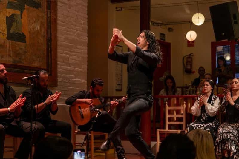 Barcelone : Spectacle de flamenco avec dîner au Tablao de Carmen