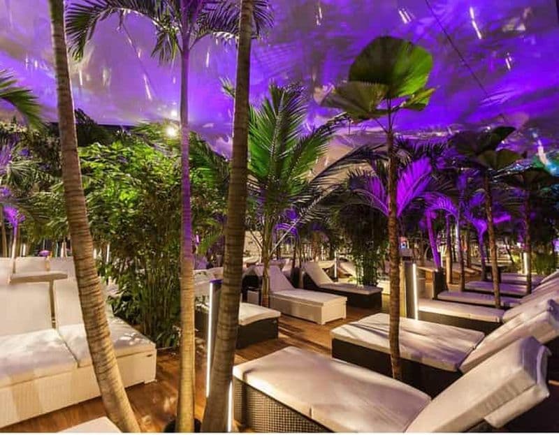 Bucarest : Expérience nocturne au spa Therme avec transfert