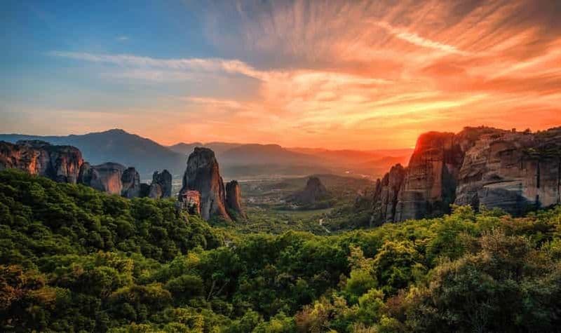 Météores : Visite guidée au coucher du soleil avec visite des monastères et des grottes