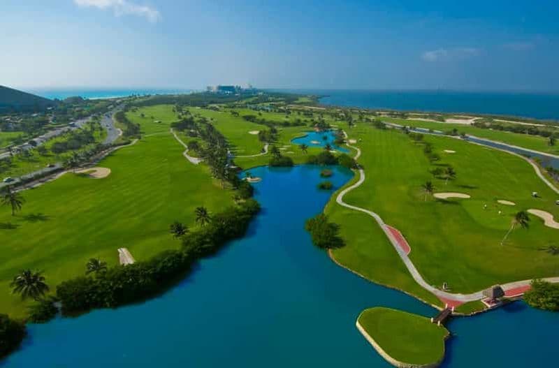 Play Iberostar Cancun Golf Course W/Clubs