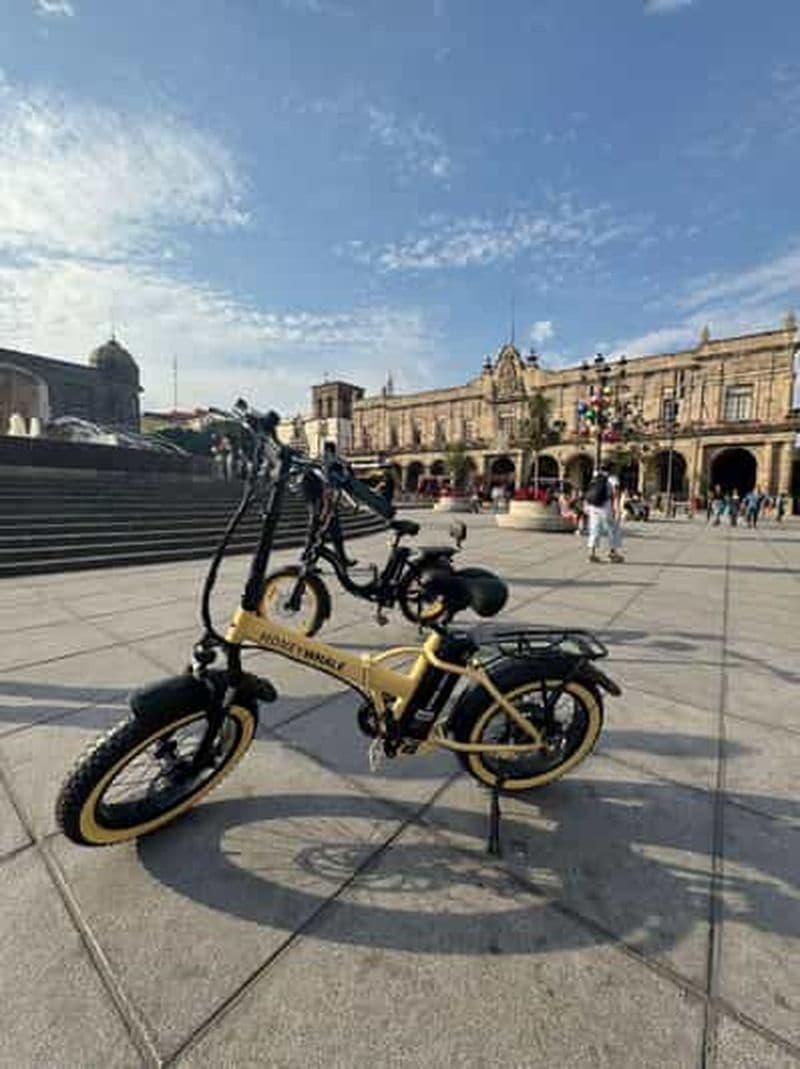 Guadalajara : visite divertissante en vélo électrique.
