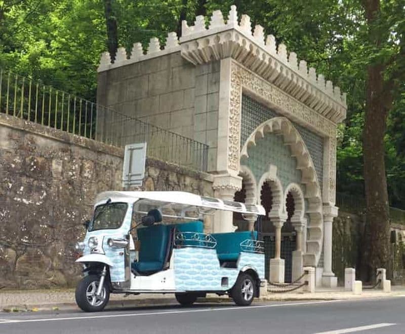 Sintra : Histoire et visites touristiques en tuk tuk