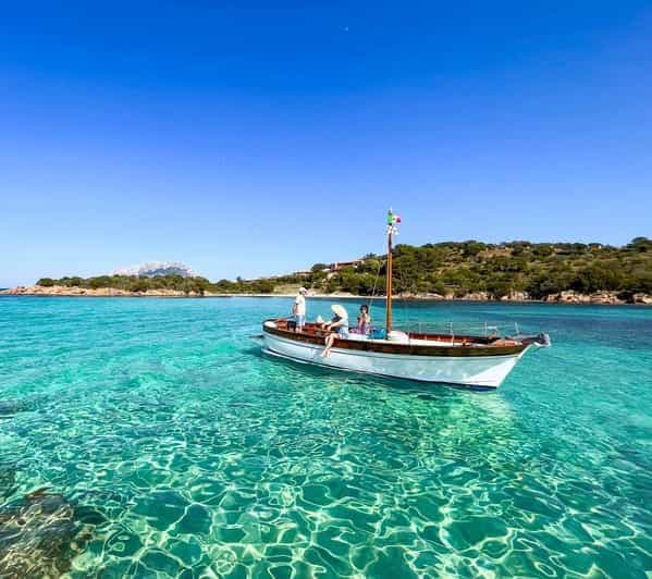 Billet Porto San Paolo : Excursion d'une journée à Tavolara et aux poissons de Molara - Déjeuner
