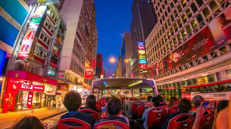 Billet Hong Kong : Visite nocturne panoramique de Kowloon en bus à toit ouvert