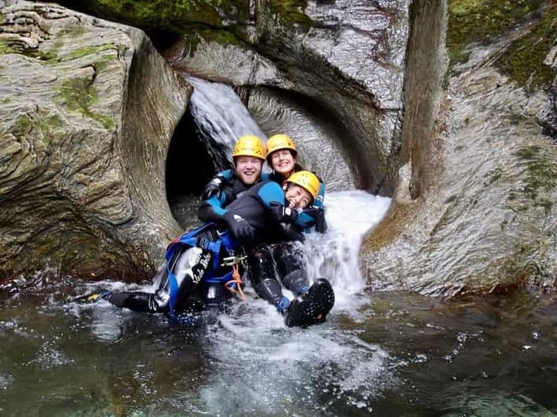 Au départ de Queenstown : Aventure de canyoning d'une journée au Mont Aspiring