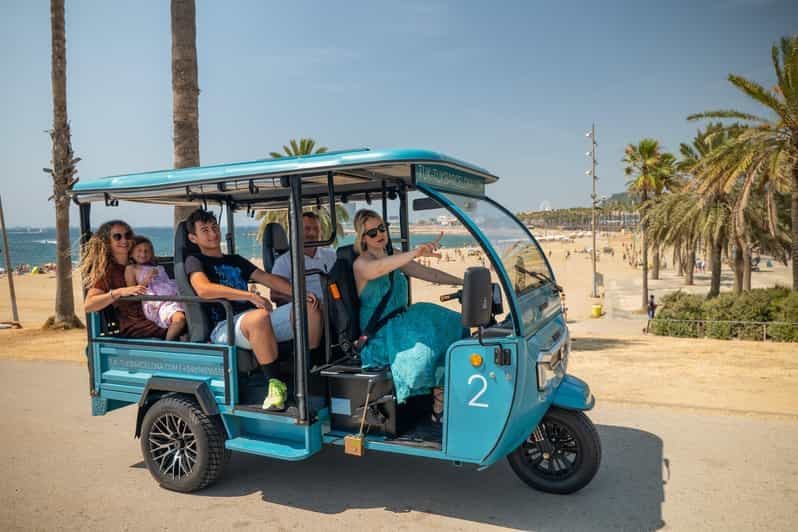 Visite privée de 1h30 de Barcelone et de ses plages en tuk-tuk