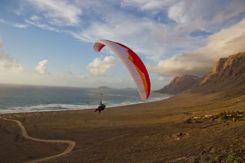 Lanzarote : Vol en parapente avec vidéo