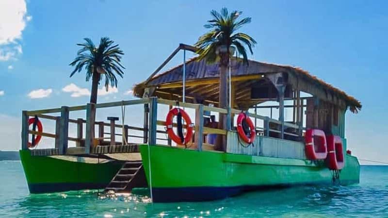 Punta Cana : fête jamaïcaine en bateau avec open bar et DJ (adultes)