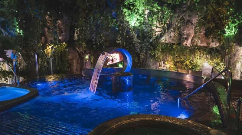 Medellín : expérience thermale avec dîner, massage et sauna