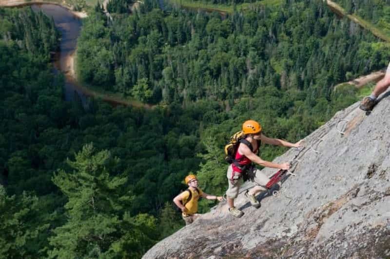 Parc national du Mont-Tremblant : Excursion guidée en via ferrata