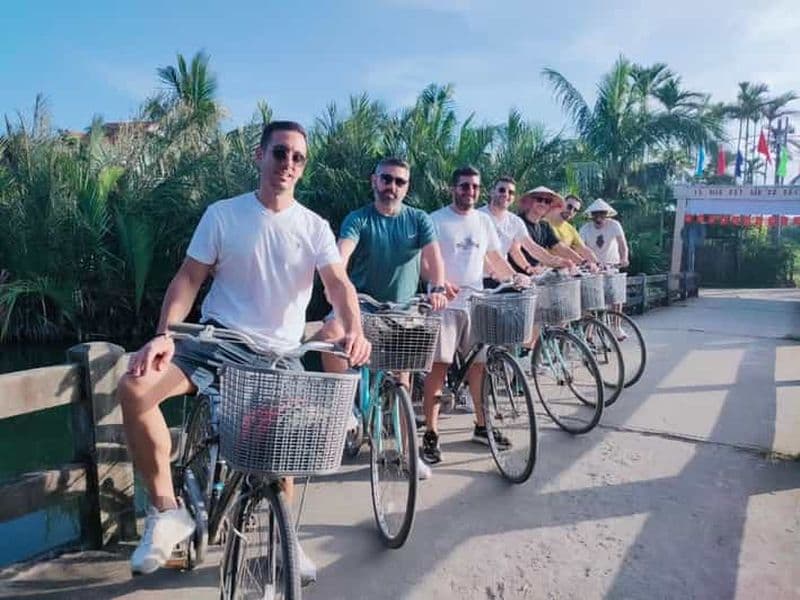 Hoi An : La campagne à vélo, à dos de buffle et à la ferme