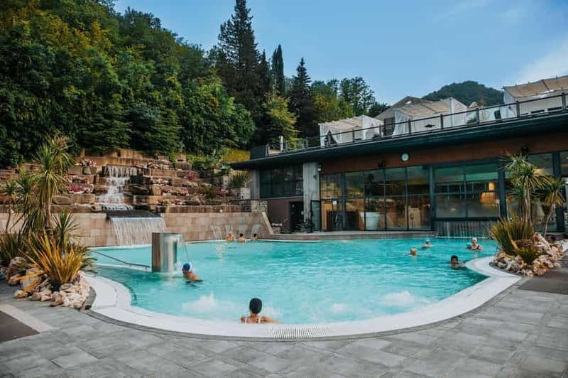 Emilia-Romagna : 25 minutes de massage + apéritif + 2 heures de piscine