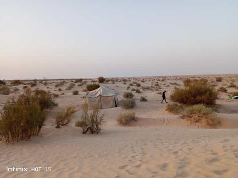 Douz : Randonnée de 3 jours à dos de chameau avec des nomades dans le désert du Sahara